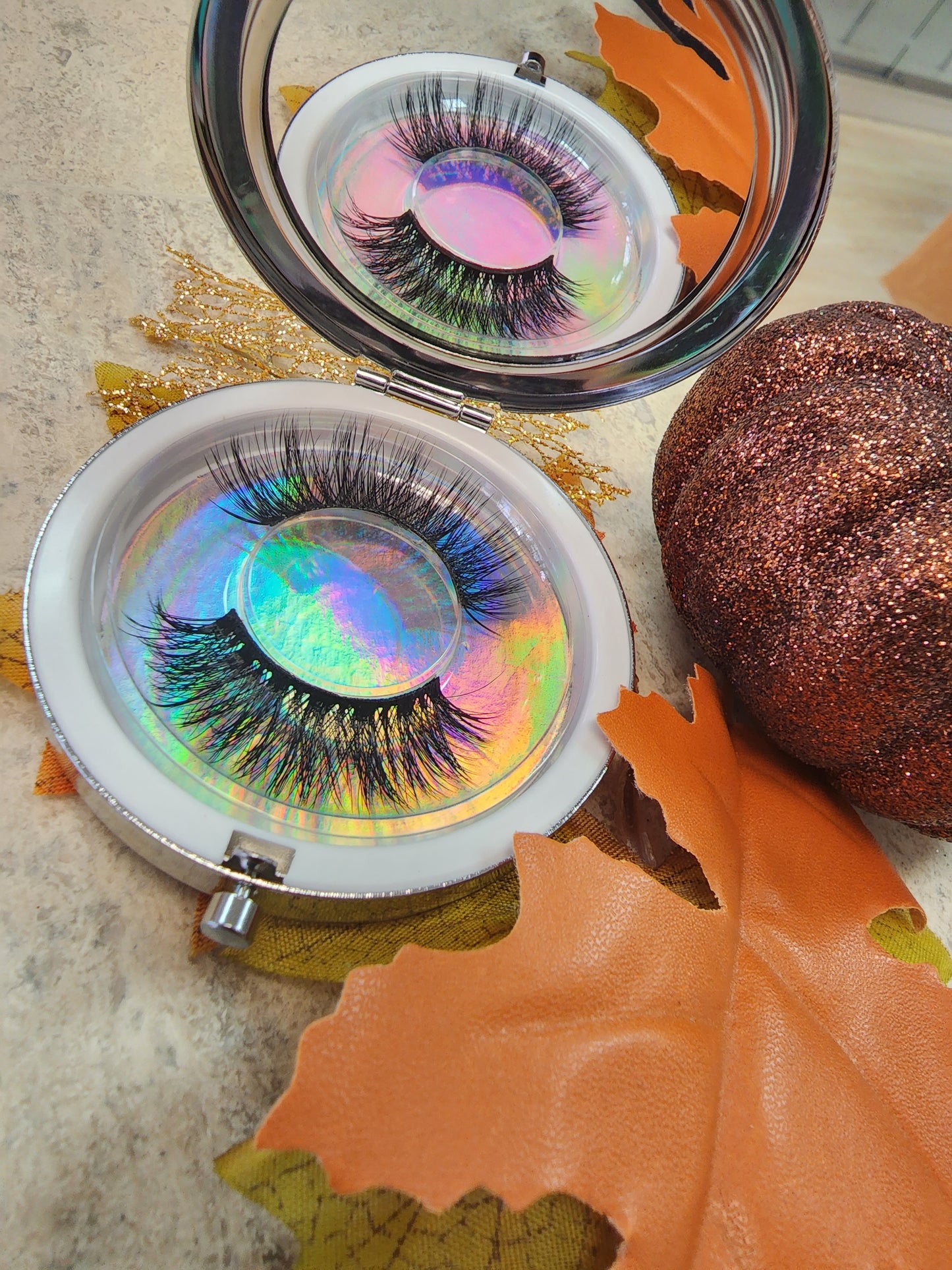 Enchanted  Hybrid Lash and Mirror Set